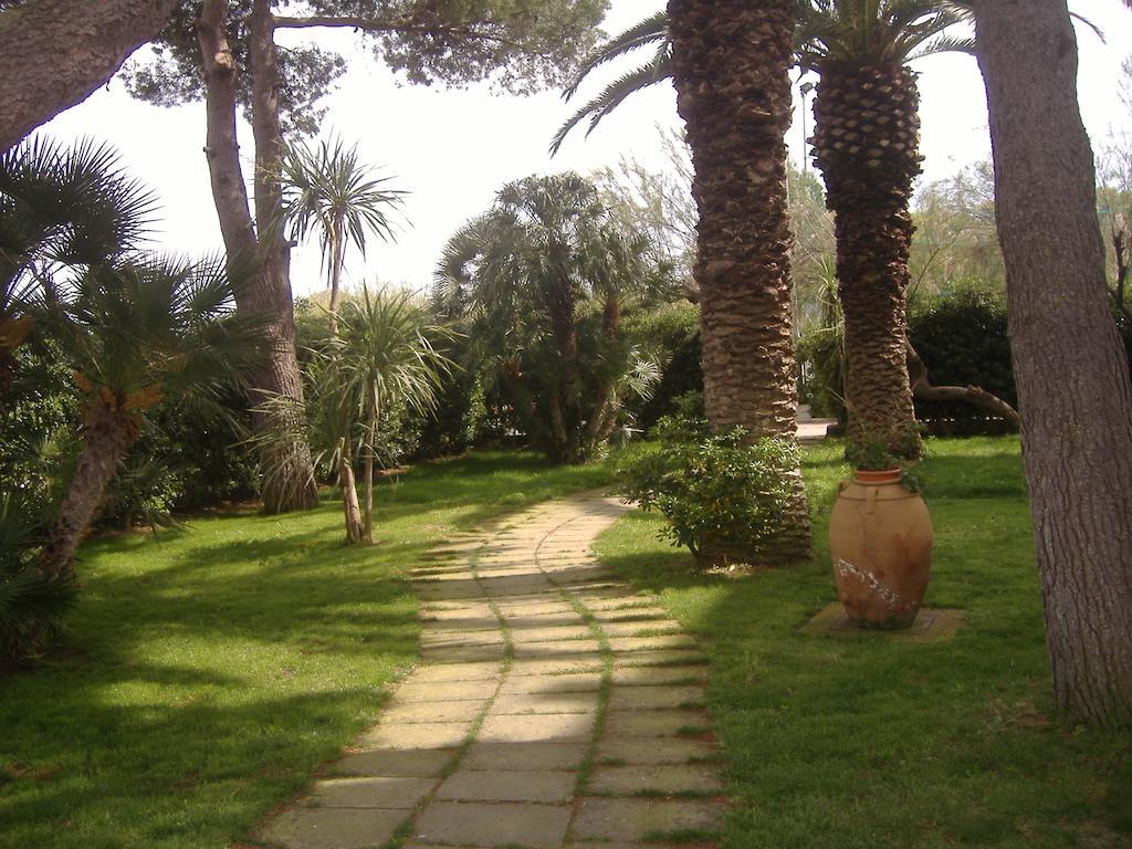 Ecoresort Le Sirene - Caroli Hotels Gallipoli Zewnętrze zdjęcie